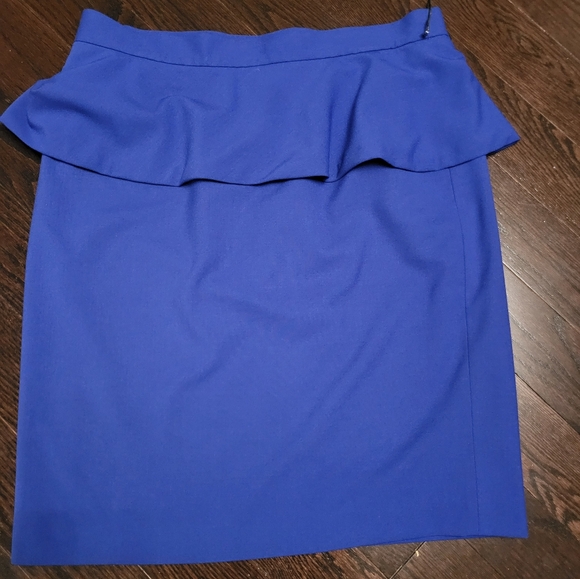 BNWT Vince Camuto. Blue Peplum pencil skirt size 14 - Picture 3 of 8